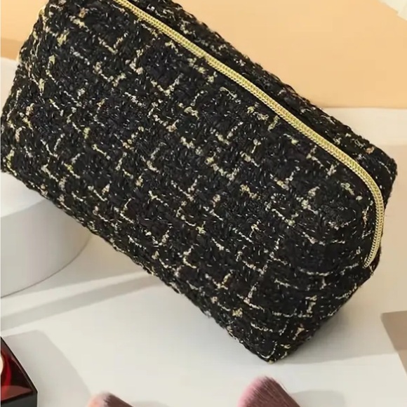 NIP BLACK GOLD TWEED DESIGNER INSPIRED COSMETICS TRAVEL BAG - Picture 2 of 6